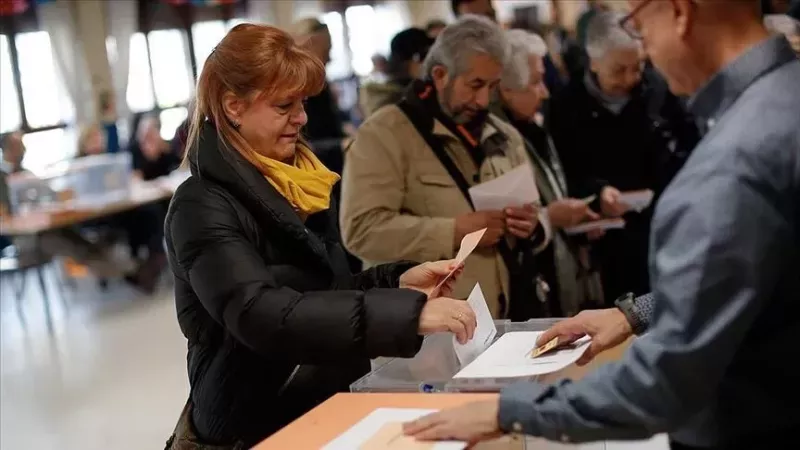 İspanya'da sandığa gidiyor: 35 milyon seçmen oy kullanacak 2