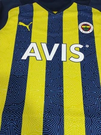 Fenerbahçe’nin yeni sezon forması açıklandı! Taraftarlar neye uğradığını şaşırdı! 3