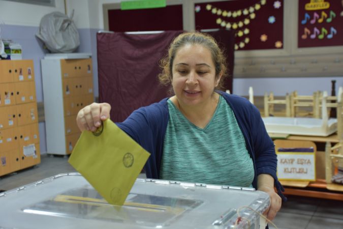 Türkiye, Cumhurbaşkanı Seçimi ikinci tur oylaması için sandık başında İşte Türkiye ve Gaziantep'ten seçim manzaraları 2