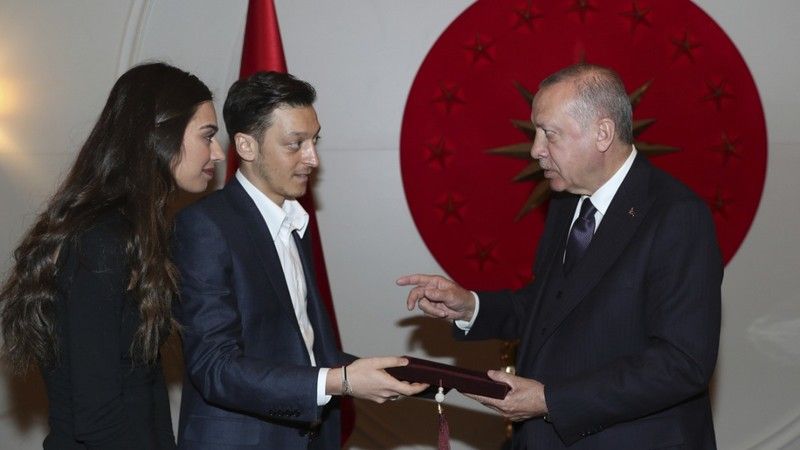 Mesut Özil'den Erdoğan'a tebrik mesajı 2
