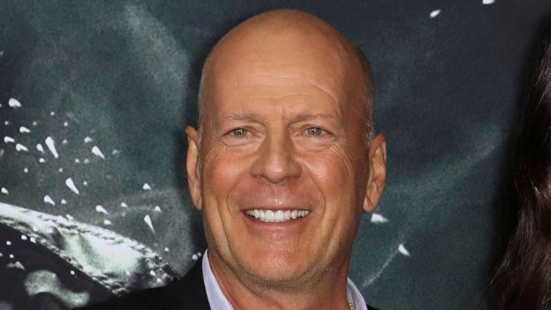 Bruce Willis emekliliğini torun müjdesi ile karşıladı! O artık dede oldu! Hastalığın pençesinde ilk torunu… 2