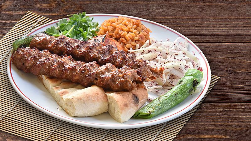 Gazianteplilerin Vazgeçemeyeceği Yemek: Kebap! Et Fiyatları Uçuyor Ama Gazianteplilier Direniyor! 3