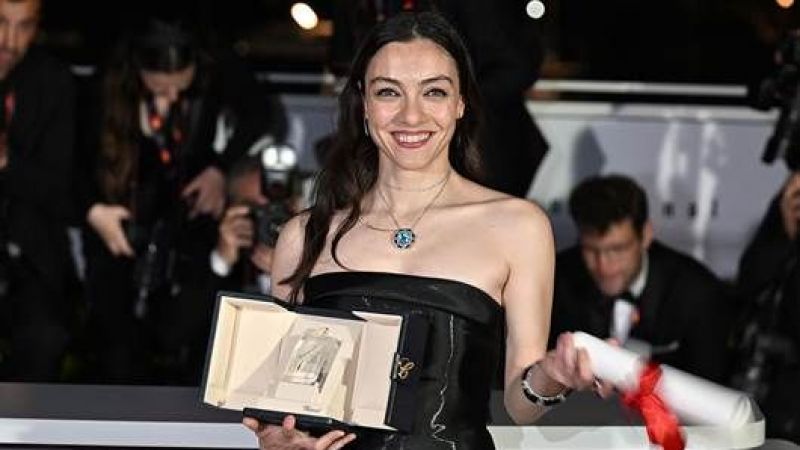 Cannes’ta ödül alan Merve Dizdar “teklif gelmiyor” dedi, sosyal medyayı terk etti! Meğer en büyük sıkıntısı… 3