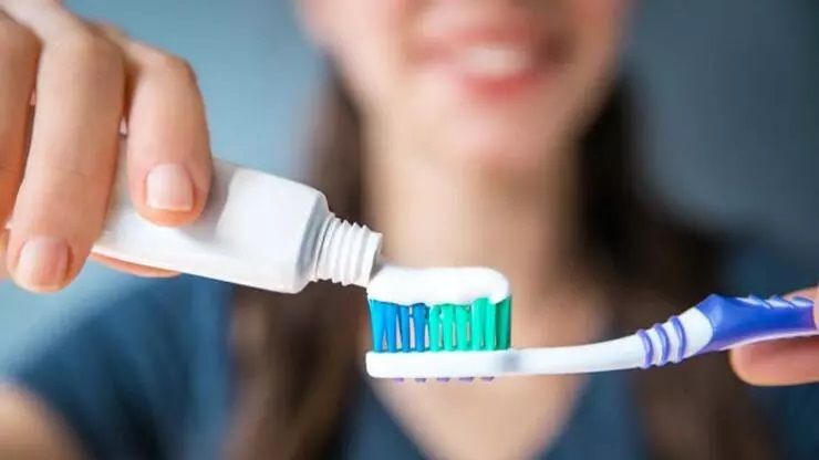 Diş Fırçalarındaki Büyük Tehlike: Eğer Diş Fırçanız Orada Duruyorsa Risk Altındasınız! Uzman İsim Anlattı 4