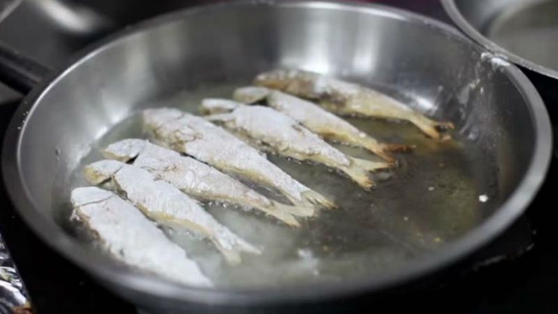 Buğulama, fırın, ızgara... Balık pişirirken işinizi kolaylaştıracak pratik bilgiler burada! Uygulamanız yeterli 1