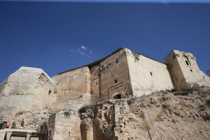 Gaziantep'in Simgesi, Antep'in Tarihi Kalesi Depremlerde Yıkılmıştı! Gaziantep Kalesi restore ediliyor 1