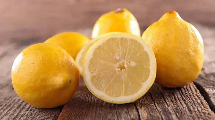 Limonun küflenmesini çok basit 2 yöntemle önleyebilirsiniz: Kolaylığına çok şaşıracaksınız! 1