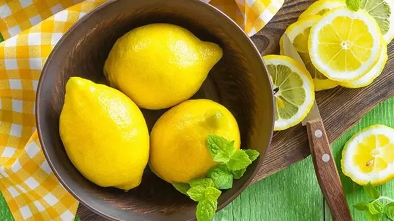 Limonun faydaları için onu tüketmeye bile gerek yok! Uyuduğunuz odaya limon koyarsanız ne olur? 2