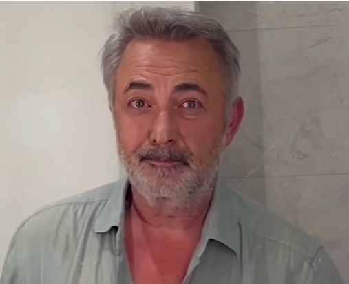Mehmet Aslantuğ fena yakalandı! Sosyal medyanın konuştuğu olay pozlar… 1