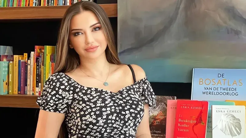 Esra Ezmeci'den Deliye Döndürecek İtiraf: "Kocamın Erkek Sevgilisi Var!" 1