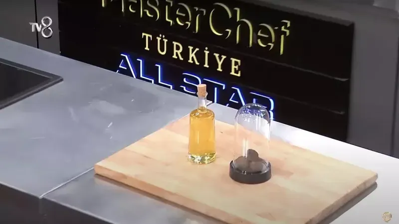 MasterChef'te Somer Şef'ten Unutulmaz "Patates Püresi" Anı: Cemre'nin Tabağı Boş Kaldı! 1