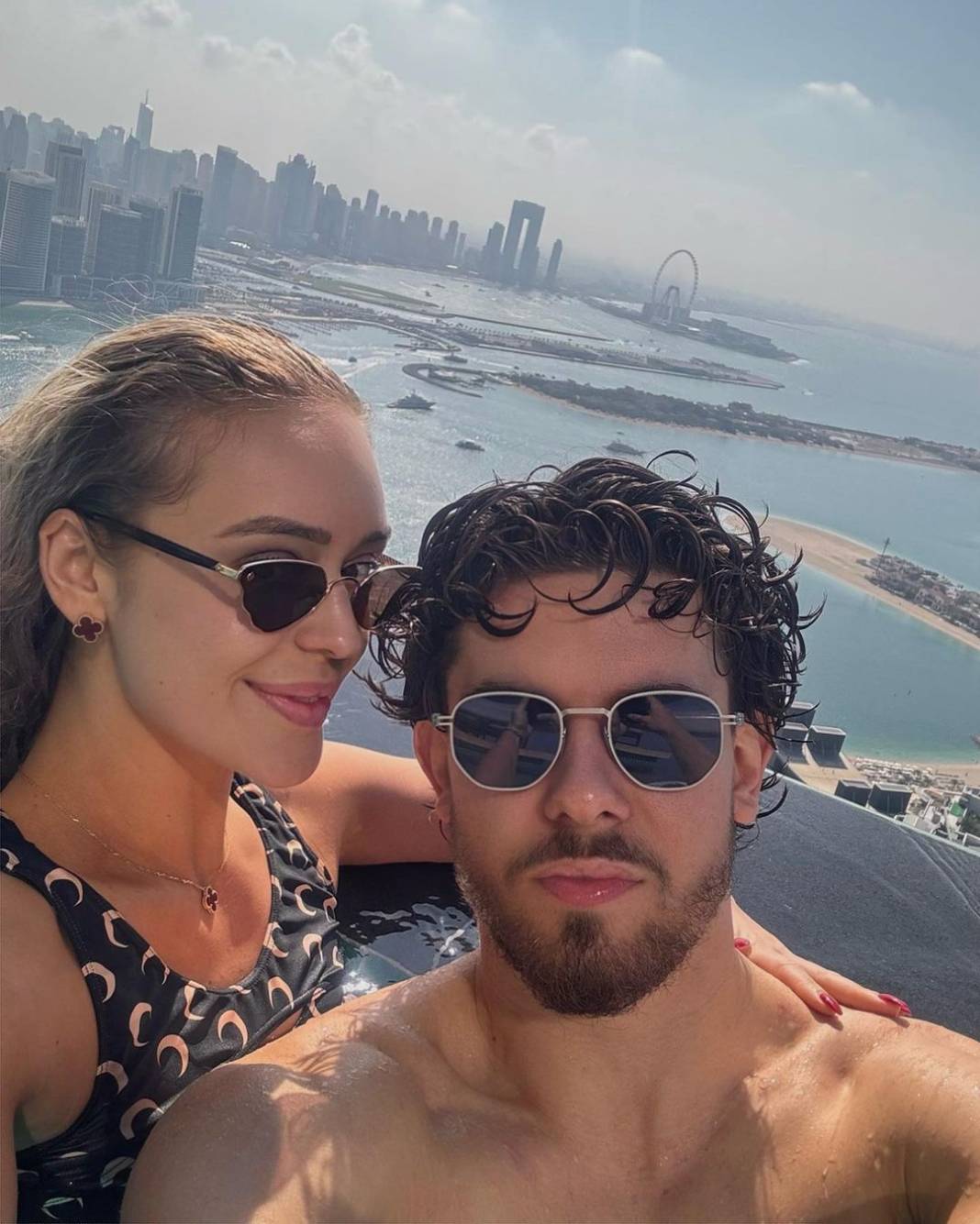 Ferdi Kadıoğlu'nun Sevgilisinin Sera Vrij Paylaştı! Ortalık Yandı! Ferdi Kadıoğlu'na 'yatak odası' sürprizi! 3