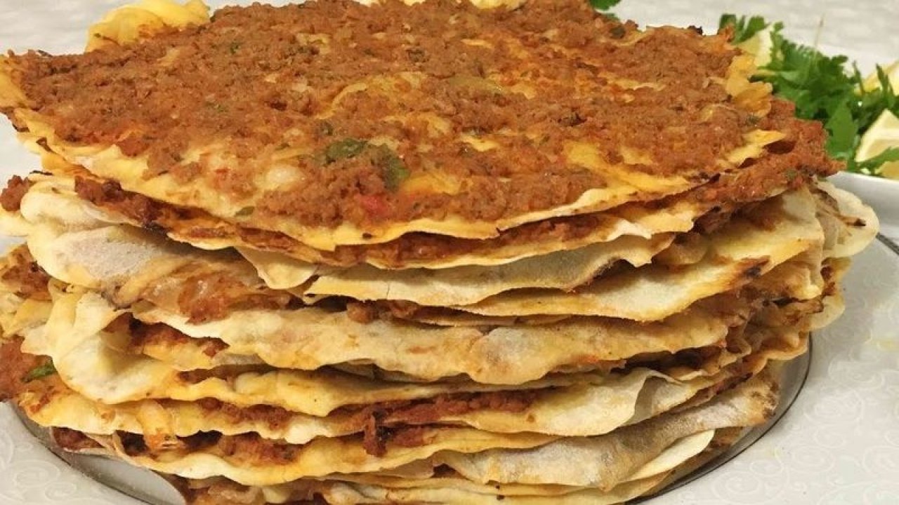 Gaziantep usulü lahmacun tarifi! Birçok kişinin bilmediği lezzet tüyosu