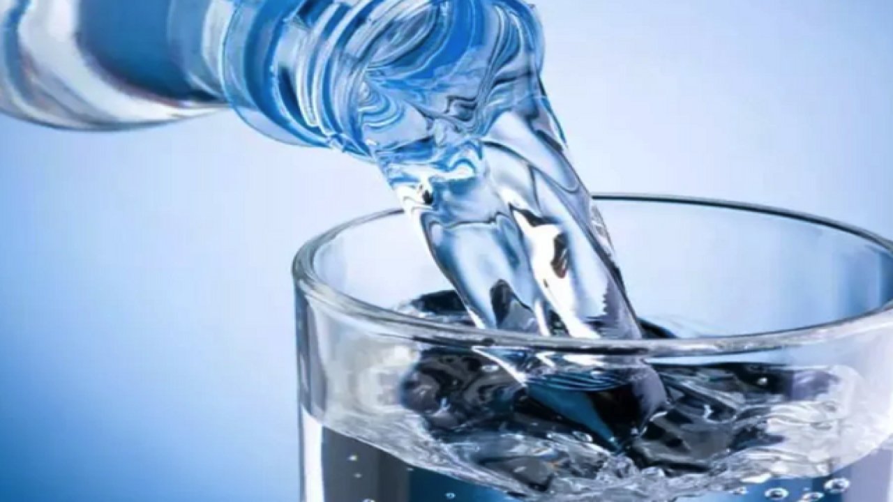 Su İçmenin İnsan Metabolizmasında Önemi Nedir? Su İçmek Zayıflatır mı?