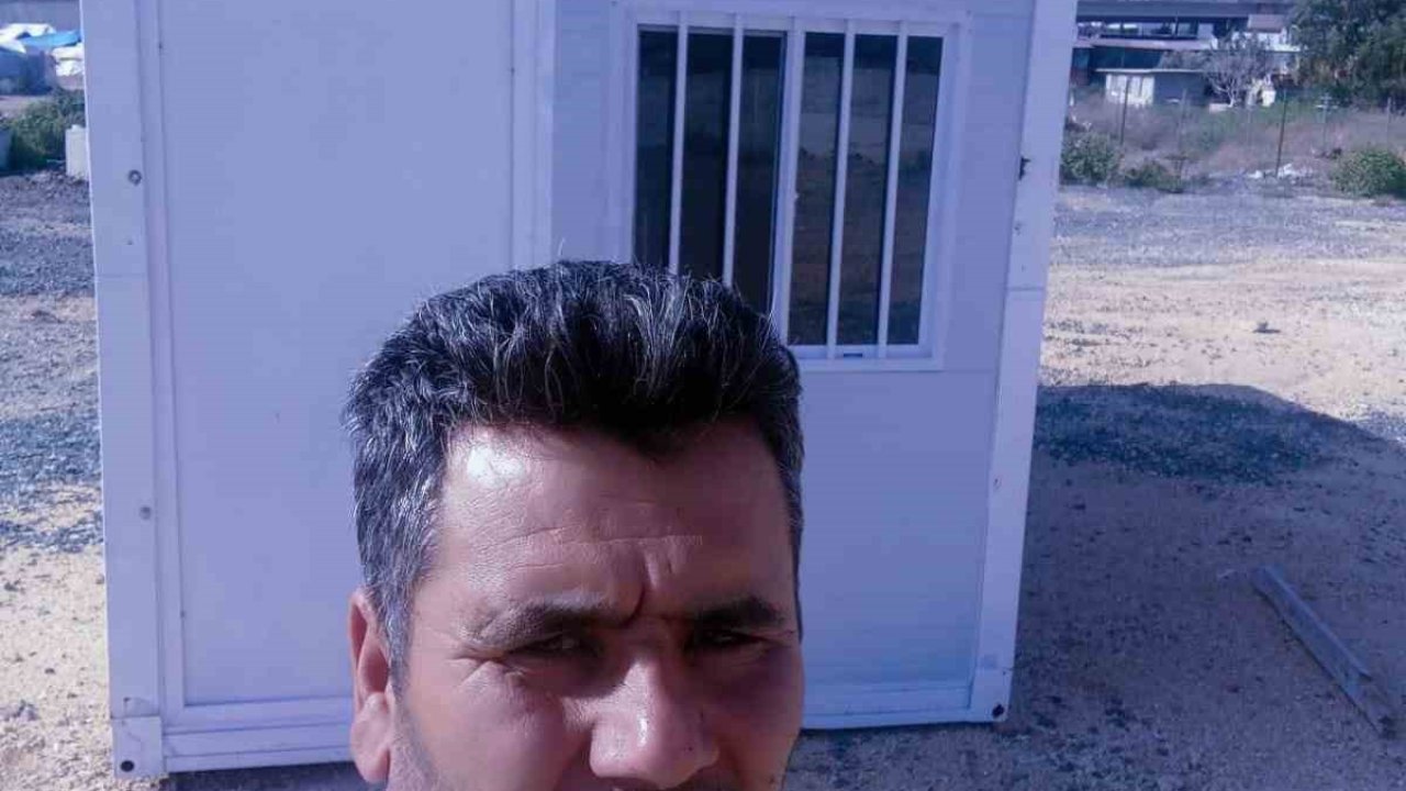 Memleket Partisi’nin il başkanlığı binasını çaldılar...Sosyal Medya Bu Olayı Konuşuyor