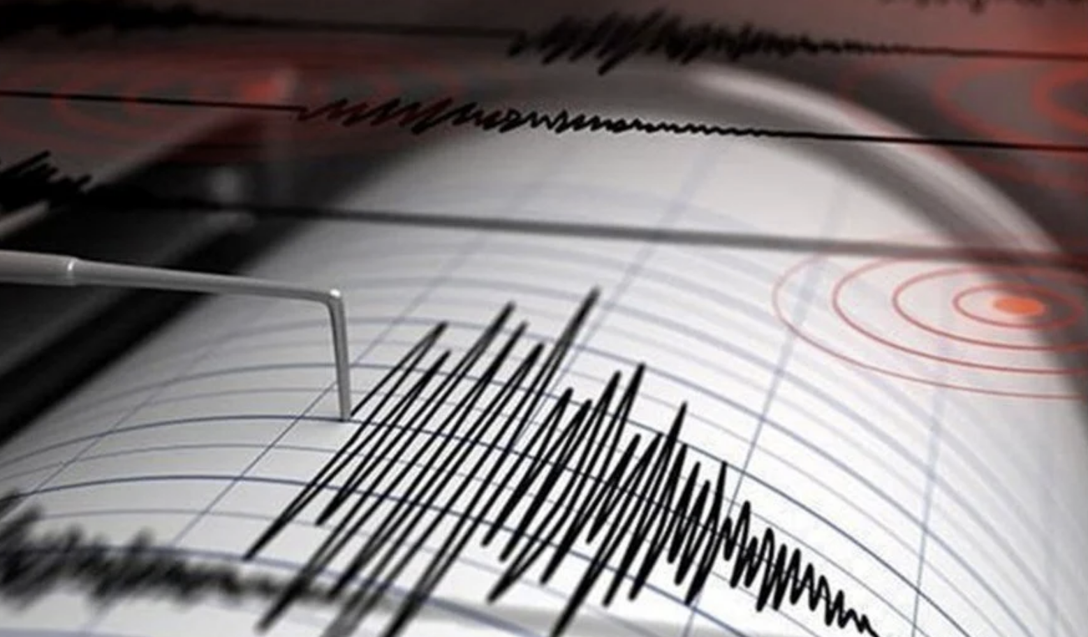 Endonezya’da 6.7 büyüklüğünde deprem
