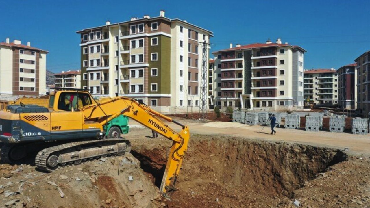 Gaziantep'te Gözler Bakanlıkta!  Gaziantep'te depremde ağır hasar alan binaların yerinde dönüşümünde kaç kata izin verilecek?