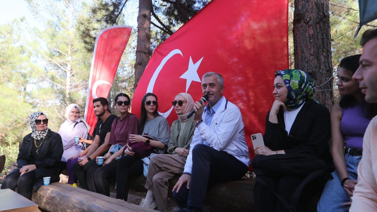 Başkan Tahmazoğlu, Yamaçtepe Bilim Kampında öğretmenleri ağırladı