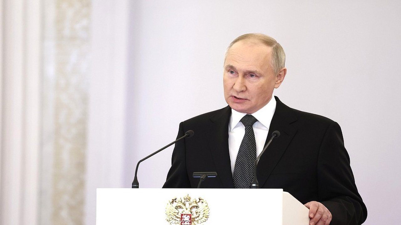 Putin, 2024'teki başkanlık seçimlerinde yeniden aday olacak