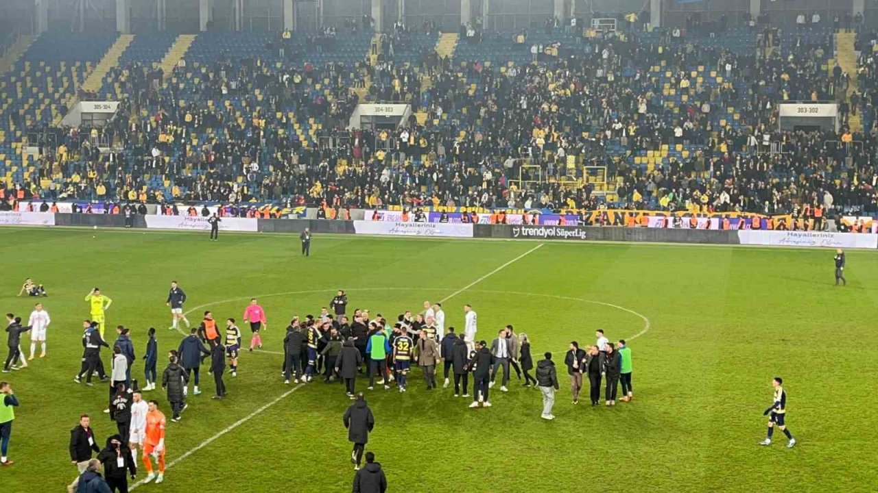 Gaziantep FK'da  PFDK’ya sevk edildi! Faruk Koca ile Ankaragücü kulübünün 5 idarecisi ve 7 görevlisi PFDK’ya sevk edildi