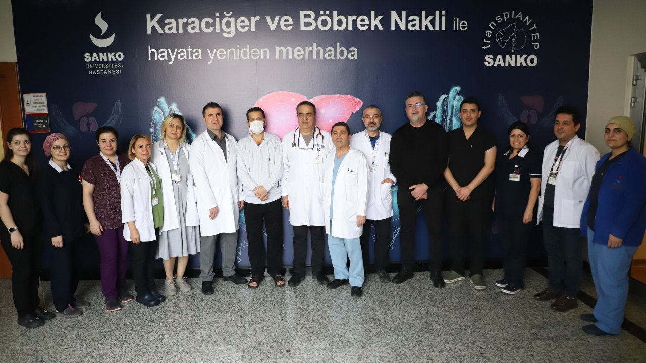 Sanko Üniversitesi Hastanesi'nde üç damar bypass ve organ nakli ameliyatı eş zamanlı yapıldı