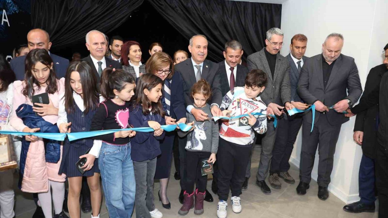 “Rumi Dreams” düzenlenen açılış programıyla Gazi şehirlilerin ziyaretine açıldı