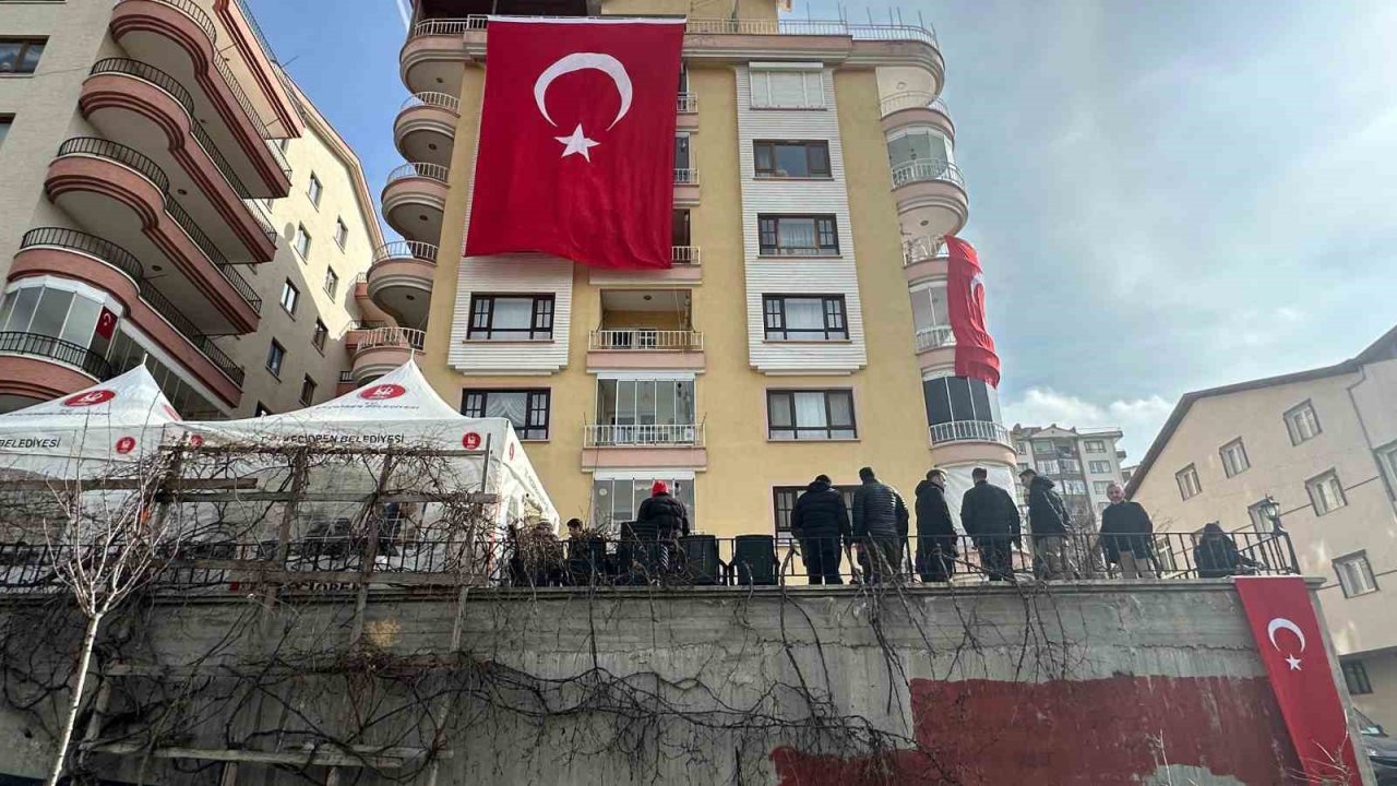 Gaziantep Ve Türkiye'nin Yüreği Yanmıştı! Helikopter Kazası Şehidi Cemil Gülen’in acı haberi Ankara’daki ailesine ulaştı