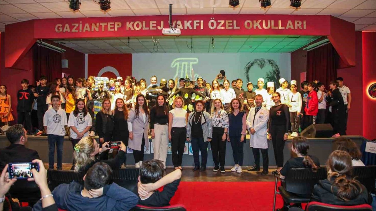 Gaziantep Kolej Vakfı Özel Ortaokulu’nda Pi temalı kostüm tasarlama yarışması