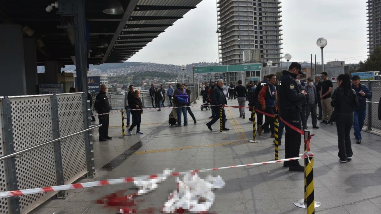 İzmir’de metro girişinde silahlı saldırı: 1 ölü, 2 yaralı
