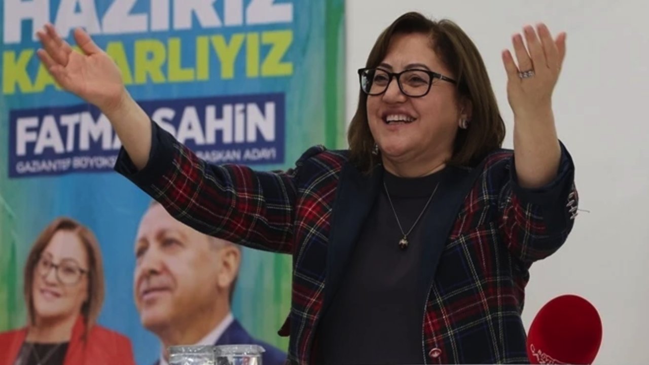 Gaziantep'te Fatma Şahin Farkı! Şahin Anketlerde Türkiye Rekoru Kırıyor!