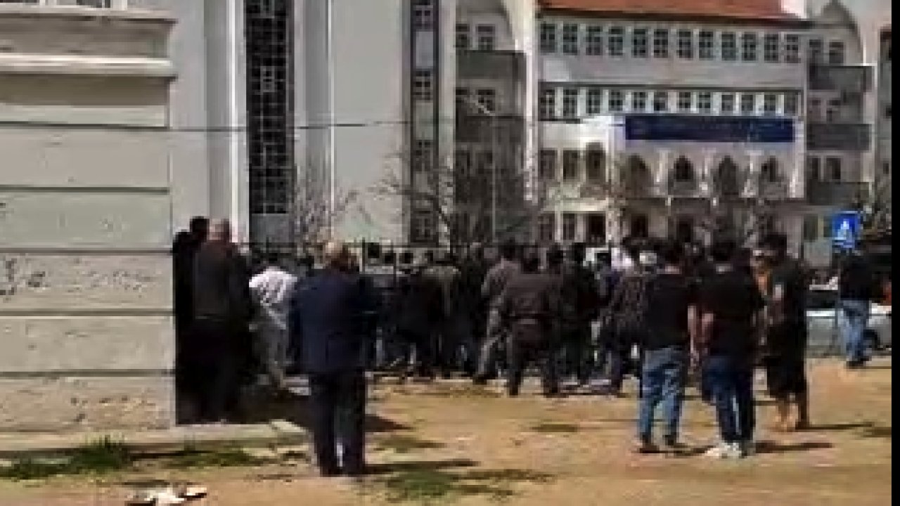 Gaziantep'te Muhtarlık seçiminde silahlar konuştu!