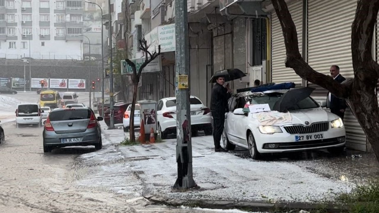 Gaziantep'te Ortalığı Sel Götürdü! Gaziantep’te sağanak ve dolu yağışı etkili oldu