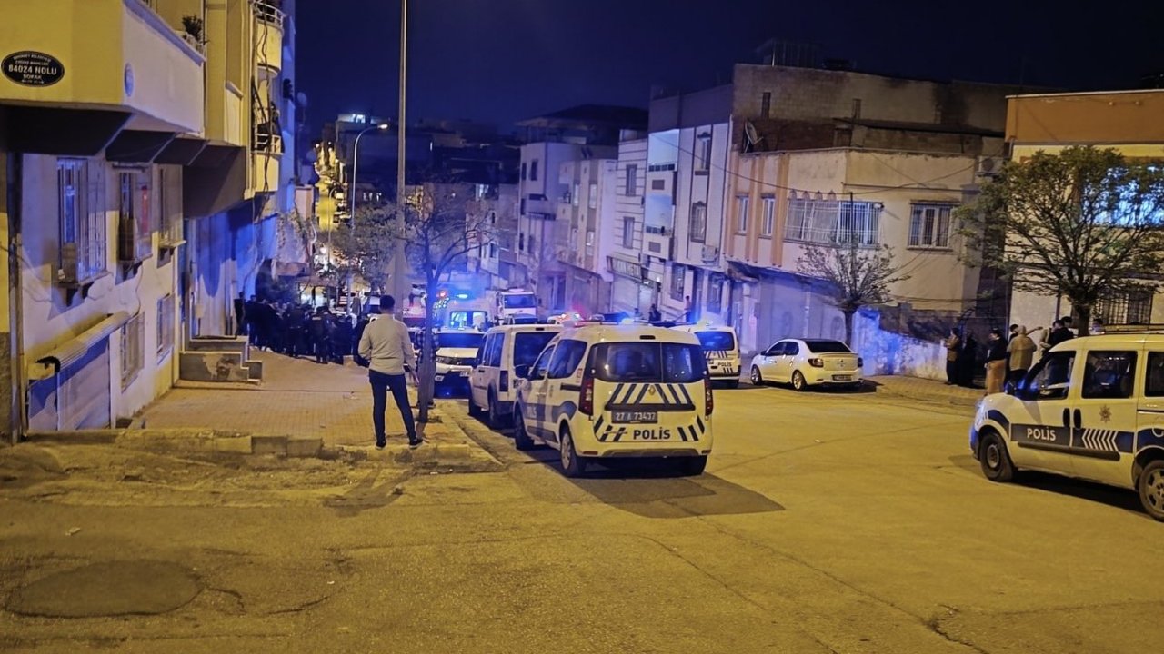 Gaziantep’te hareketli gece! 60-70 kişilik mahalle kavgası! Ölü ve yaralılar var mı?