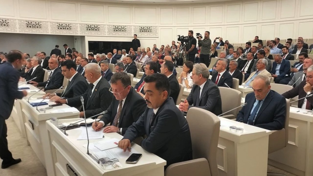 Gaziantep Büyükşehir Meclisi Toplandı: Meclis Başkanvekili Kim Olacak?