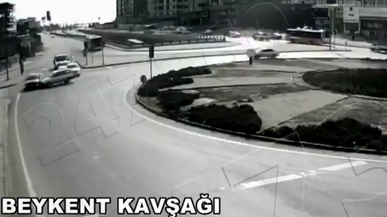 Gaziantep'te Yaşanan İlginç Kazalar Kamerada! Gaziantep'teki trafik kazaları mobese kameralarına yansıdı!