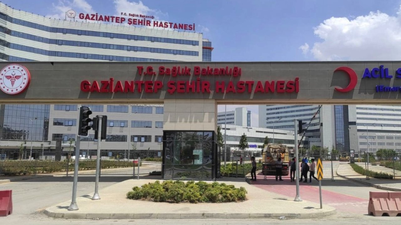 Gaziantep'te Şehir Hastanesi'nde Kaos Bitmiyor! Gaziantep'te Devlet Hastaneleri Neden Çökertildi!