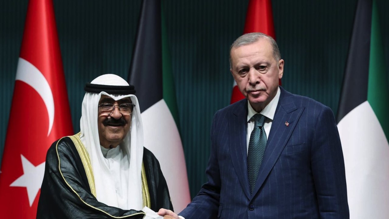 Cumhurbaşkanı Recep Tayyip Erdoğan Kuveyt'e Resmi Ziyaret Gerçekleştirdi