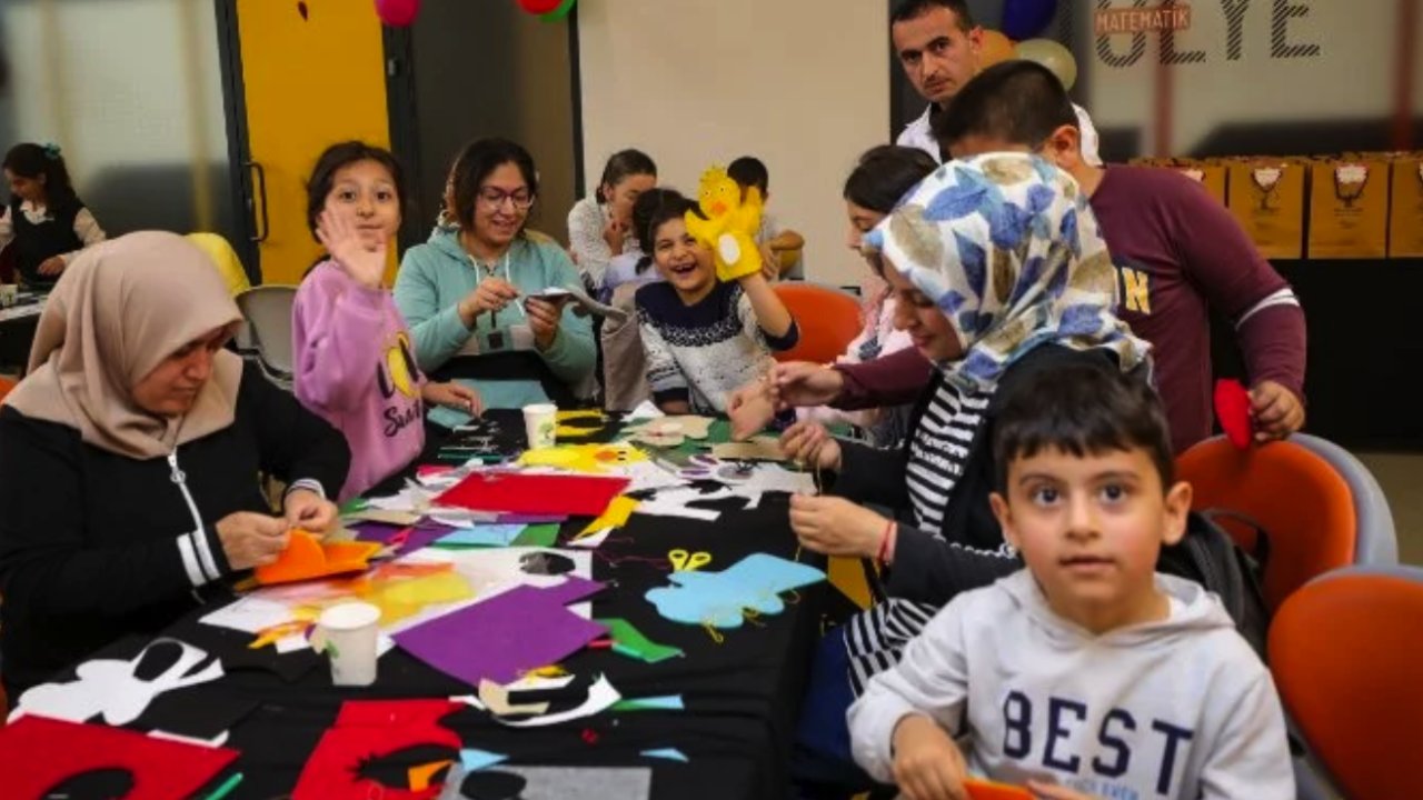 Gaziantep'te Bilim Şehitkamil atölyesinde Anneler Gününe özel etkinlik yapıldı