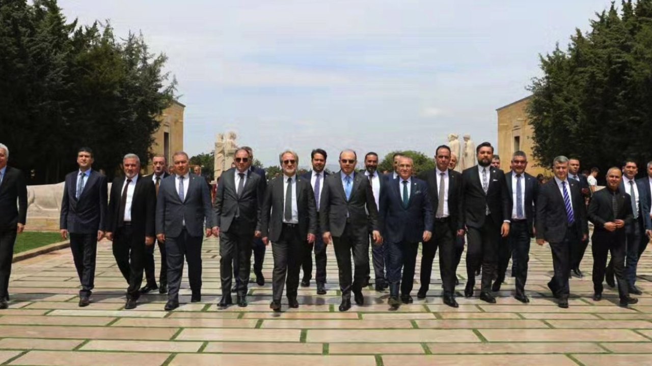 Gaziantep Ticaret Odası Heyeti Anıtkabir'i Ziyaret Etti
