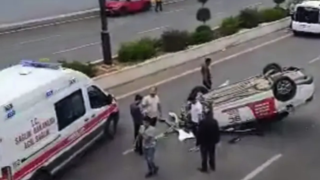 SON DAKİKA GAZİANTEP! Gaziantep'te trafik kazası: Çok sayıda yaralı var! VİDEO