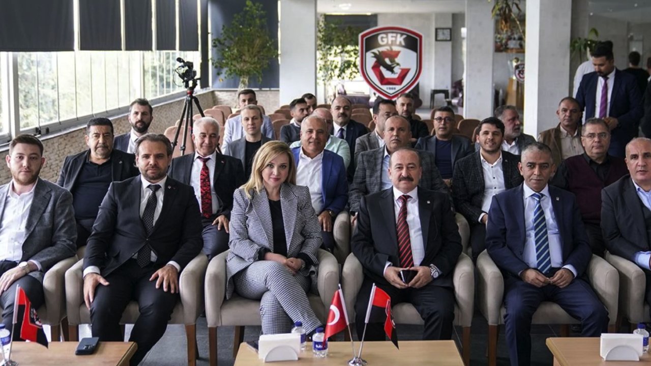 Başkan Memik Yılmaz Gaziantep FK'yı Bırakacak Mı?