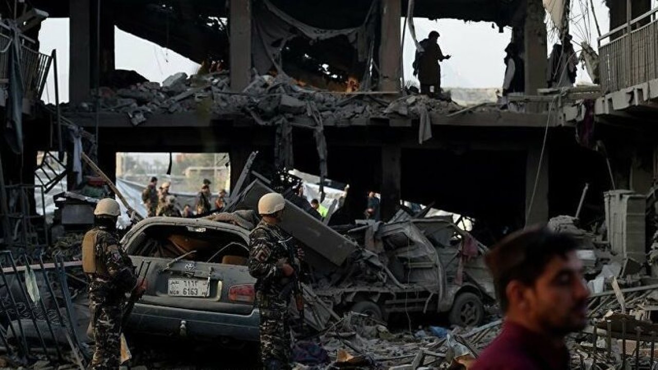 Afganistan’da bombalı saldırıda ölü sayısı 21 olarak açıklandı