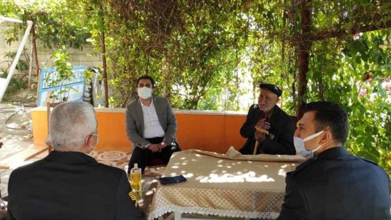 Nurdağı Kaymakam Akça'dan şehit aileleri ve gazilere bayram ziyareti
