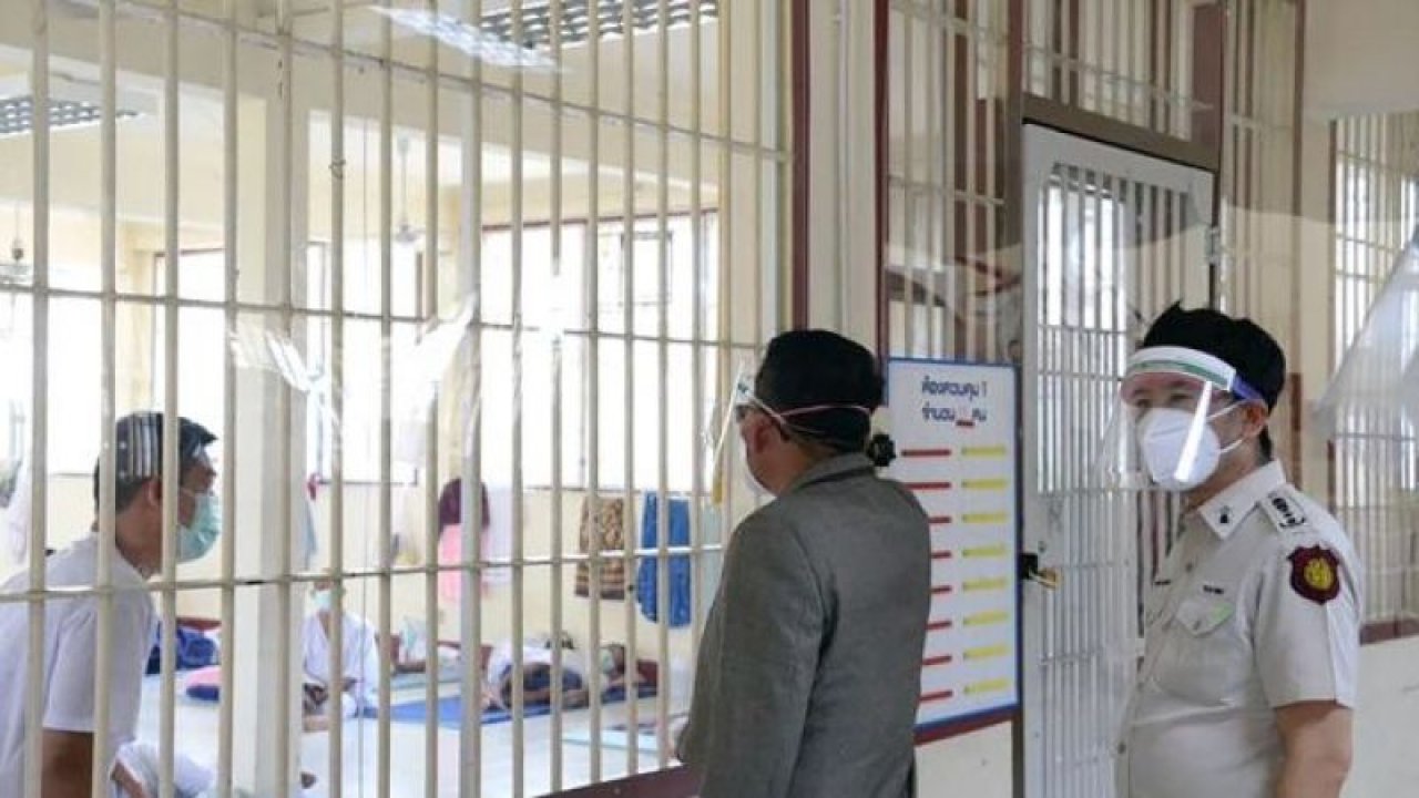 Tayland'da 50 bin mahkum Covid-19 nedeniyle tahliye edilecek