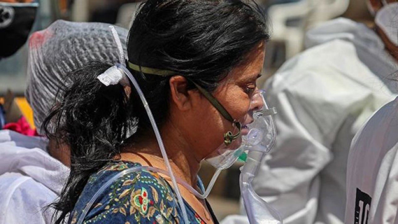 Hindistan'da Covid-19 salgında yeni rekor: son 24 saatte 4 bin 529 ölüm