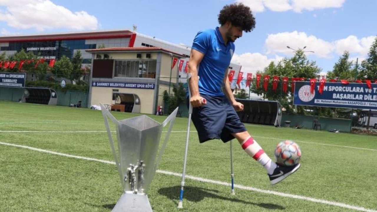 Ayağını kaybetti ama futbol tutkusundan vazgeçmedi