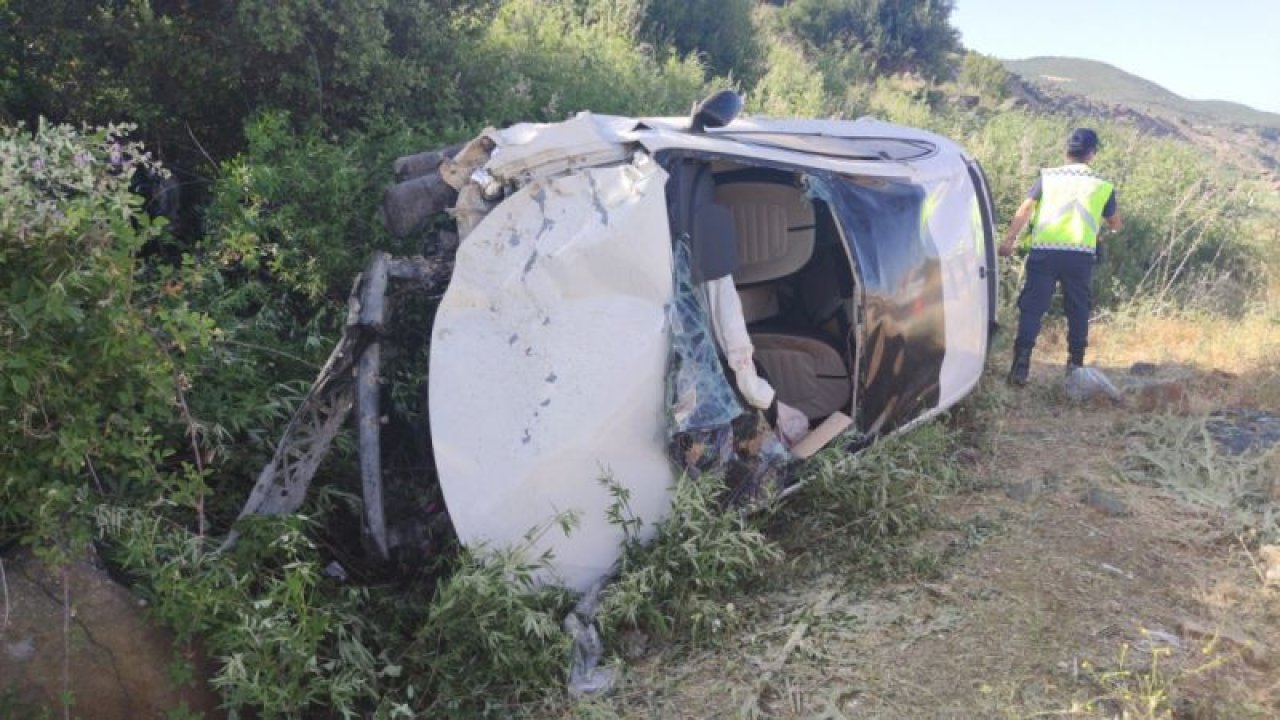 Son Dakika...Gaziantep'te kontrolden çıkan araç şarampole devrildi: 4 yaralı