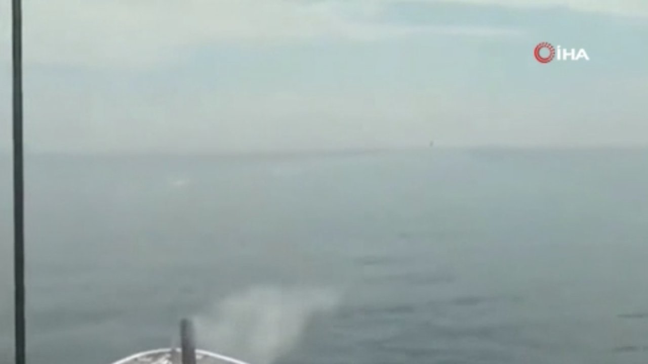 Rusya,İngiliz gemisine uyarı ateşi açma görüntülerini yayınladı