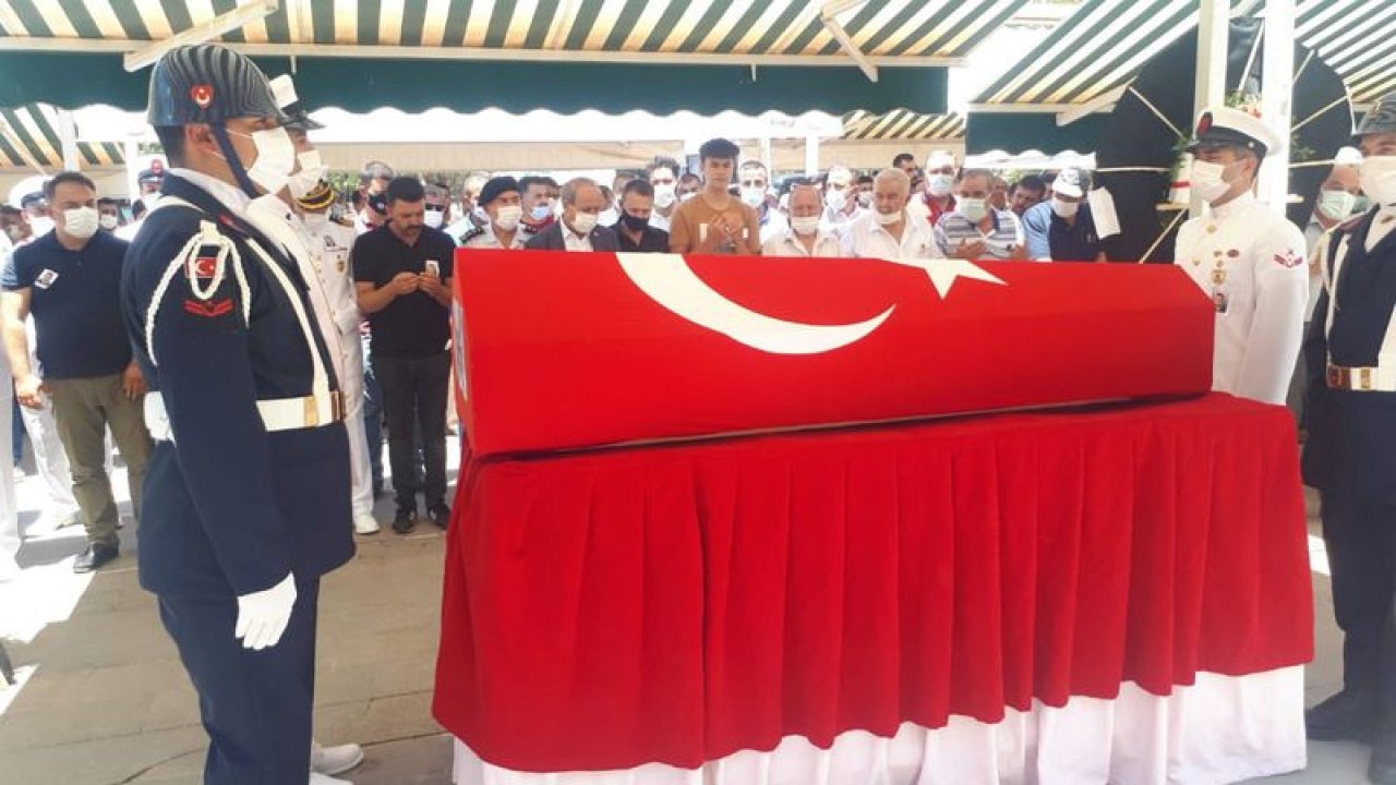 Son Dakika...Sevgilisi tarafından öldürülen Gaziantep Doğumlu Uzman Çavuş 'YILDIRIM ' Oğuzeli İlçesinde  toprağa verildi