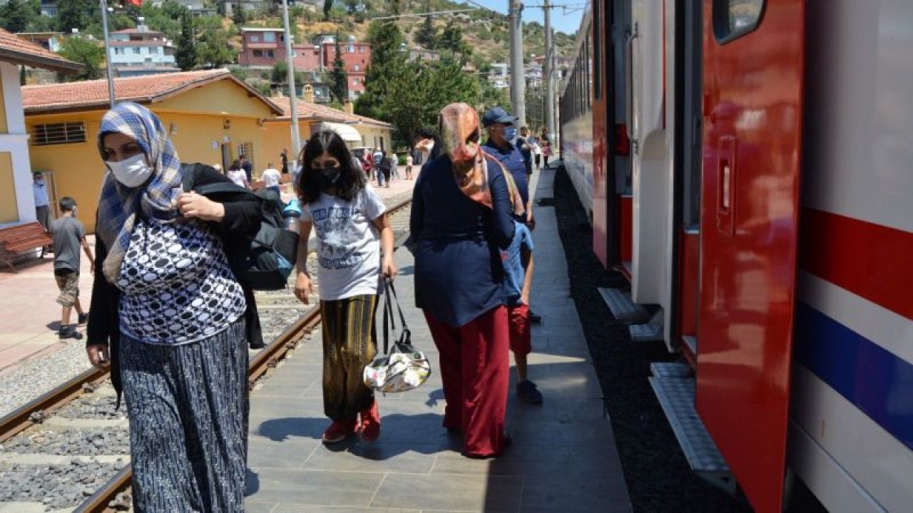 İslahiye'de tren seferlerinin yeniden başlaması vatandaşları sevindirdi